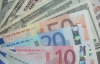 На межбанке незначительно подорожали доллар и евро