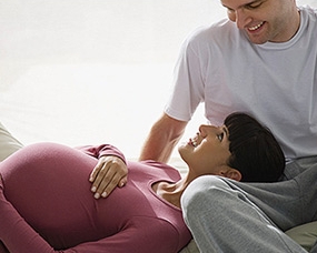 Во время беременности следует ограничить позы &quot;мужчина сверху&quot; и куннилингус