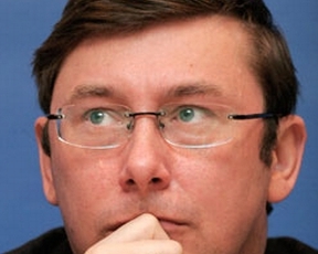 Луценко хочет видеть на выборах Андруховича и Брюховецкого