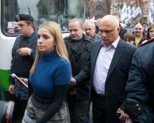 Дочь Тимошенко поддержала бегство отца в Чехию