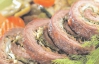 Рулет из трех сортов мяса напоминает оленину