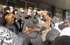 "Даеш Страсбург!" - Донецкие чернобыльцы пожалуются на Азарова в Евросуд