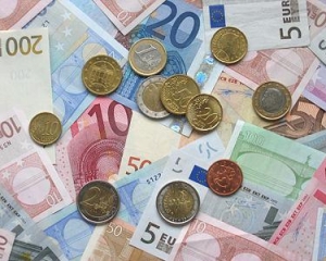 В Україні євро подорожчав на 10 копійок, курс долара стабільний