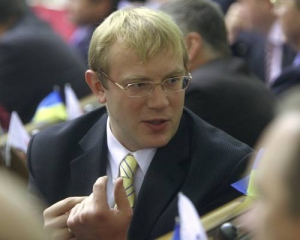 "Бютівця" Шевченка скинули з крісла голови комітету зі свободи слова
