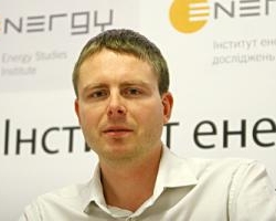 Тарифи на "комуналку" піднімуть на 50% - експерт