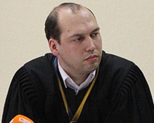 Адвокаты Луценко требуют отстранить Вовка