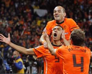 Збірна Голландії слідом за Францією може оселитися в Донецьку на Євро-2012