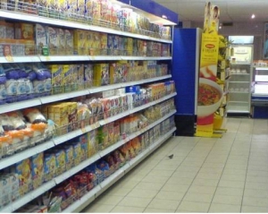 В Украине больше всего подорожала курятина, а лидеры снижения цен - гречка и сахар