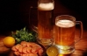 Українці стали менше пити "середнього" пива: Найбільше постраждала "Оболонь"