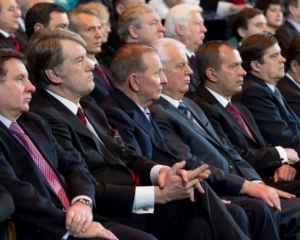 Ющенко відзначав День Соборності разом з Януковичем, бо живе не "по понятіям"