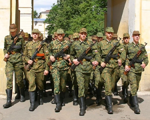 Обіцяного підвищення зарплат військовослужбовцям не було і не буде