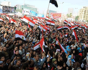 Годовщина свержения Мубарака: в давке на площади Тахрир пострадали 122 человека