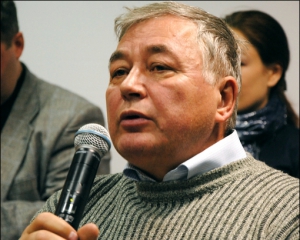 "Полуничка Андруховича прикисла - чим далі, тим гірше він пише", - критик
