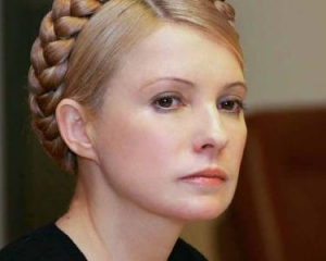 Массажист Тимошенко &quot;к кушетке буквально ее переставляет&quot;