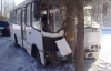 В Донецкой области маршрутка с пассажирами на скорости напоролась на столб