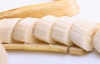 Бананова маска розгладжує та омолоджує шкіру