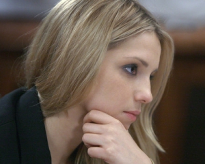 Дочка Тимошенко попросила США втокмачити Януковичу, що він не правий