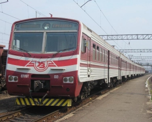 Столична електричка не витримала морозів і загорілася