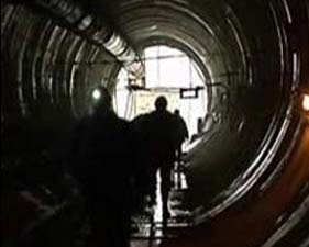 На шахте Донбасса произошла авария: 1 горняк умер, еще 9 попали в больницу