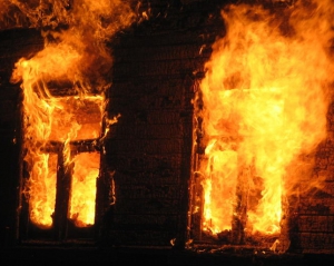 На Полтавщине сгорела сельская школа, в которой училось 19 детей