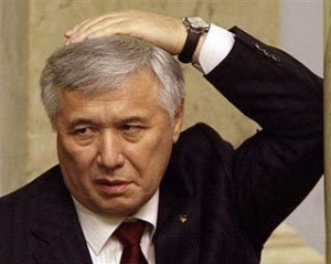 Ехануров вспомнил, как его покупала Тимошенко
