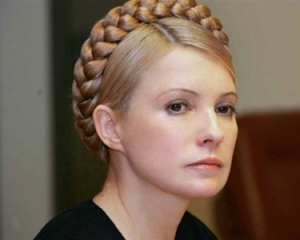 Тимошенко таки подпустила к себе двух украинских врачей