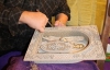 Крымский мастер создает иконы из льна