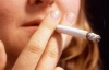 Жінка почала курити в 40 років через суворого чоловіка