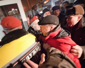 После шахтеров в министерство Тигипко прорывались ветераны-чернобыльцы