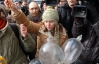 "Нація рано чи пізно прокинеться" - у Києві пускали в небо презервативи