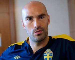 Захисник збірної Швеції пропустить Євро-2012