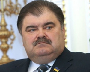 В опозиції не знають, як достукатись до Януковича, і питають, чи допоможуть вила