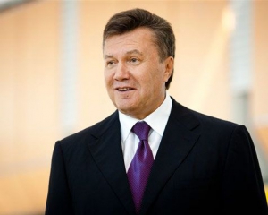 Янукович перед виборами наобіцяв підвищити пенсії і видати &quot;Юліну тисячу&quot;