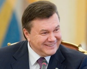 Янукович пообещал значительно упростить жизнь автомобилистов