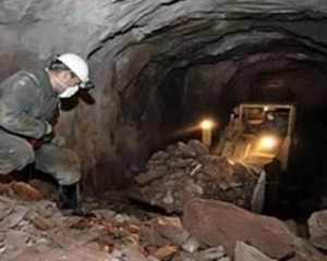 Родичі загиблих у копанці шахтарів відмовляються забирати тіла