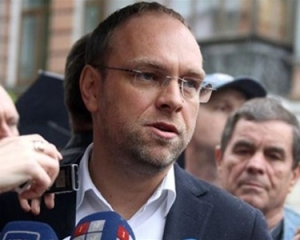 Мати Тимошенко не приїхала у колонію через погане самопочуття - Власенко