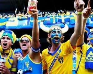Шведских фанатов в Киеве поселят на Трухановом острове за 150-200 грн.