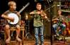 Юні музиканти вражають досвідчених "ветеранів" грою на банджо та скрипці