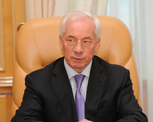 Полностью избавиться от поставок газа из России невозможно - Азаров