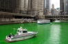 До дня Святого Патріка річку в Чикаго пофарбували в зелене