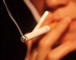 Верховна рада хоче штрафувати вагітних за паління та споживання алкоголю