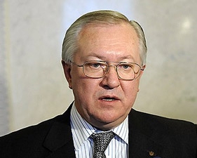 Россия не желает делиться украинским "пирогом" с Евросоюзом - Тарасюк