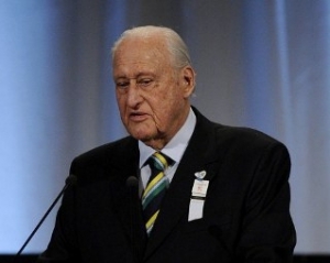 95-летнего экс-президента ФИФА госпитализировали в Рио-де-Жанейро