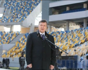 Янукович мечтает, чтобы футбольные фаны его не замечали: &quot;Им надо подтянуть свой ??уровень поведения&quot;