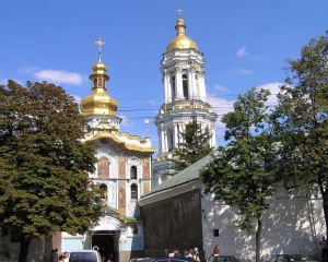 Хворих на СНІД виселяють, бо хочуть збудувати готель для високих гостей Лаври