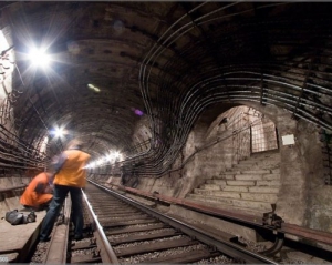 Киян пустять у тунелі метрополітену