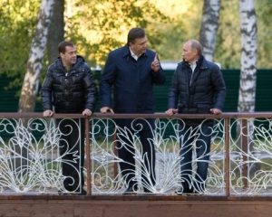 Янукович заверил, что Путин и Медведев хотят активно работать с Украиной