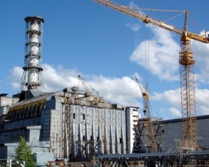 Янукович пообещал начать строительство объекта &quot;Укрытие&quot; на ЧАЭС 26 апреля