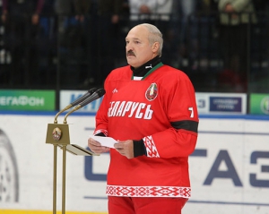 Європарламент закликав IIHF позбавити Білорусію ЧС-2014