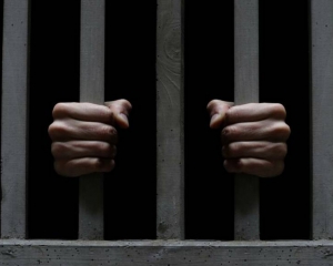 Підозрюваних у зґвалтуванні в Умані утримують за ґратами незаконно - адвокати